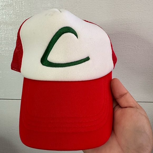 Pokémon Ash Ketchum Team Trainer Mesh Snapback Hat - Picture 1 of 4